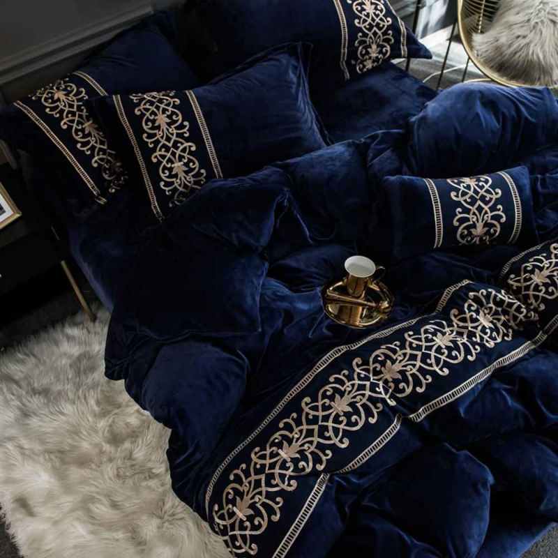 Embroidered velvet Duvet Set - Blue